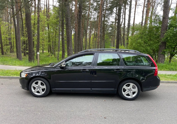 Volvo V50 cena 18900 przebieg: 156200, rok produkcji 2009 z Michałowo małe 254